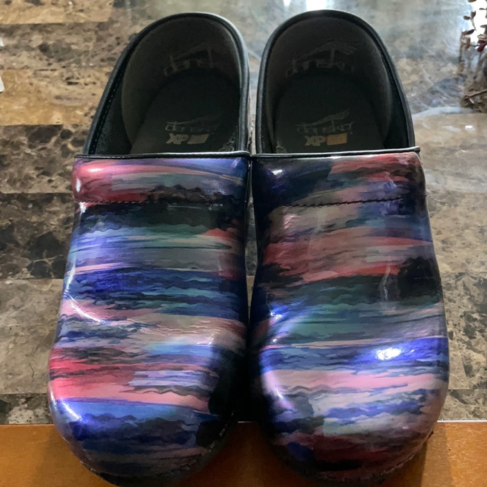 Dansko nursing shoes